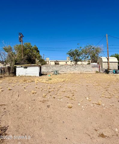 714 N San Pedro Street, Las Cruces, NM 88001