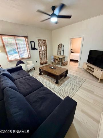 714 N San Pedro Street, Las Cruces, NM 88001