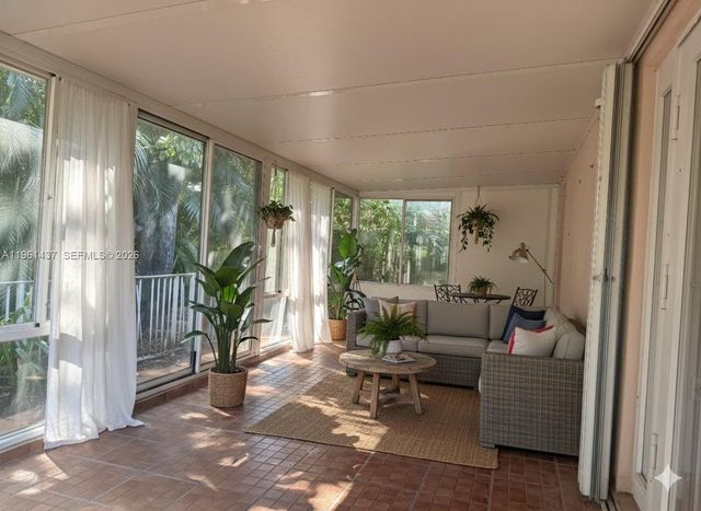 5753 NW 98th Ave, Doral, FL 33178