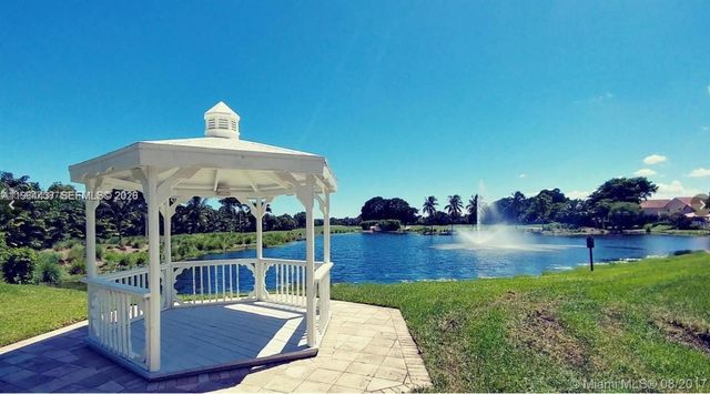 5753 NW 98th Ave, Doral, FL 33178