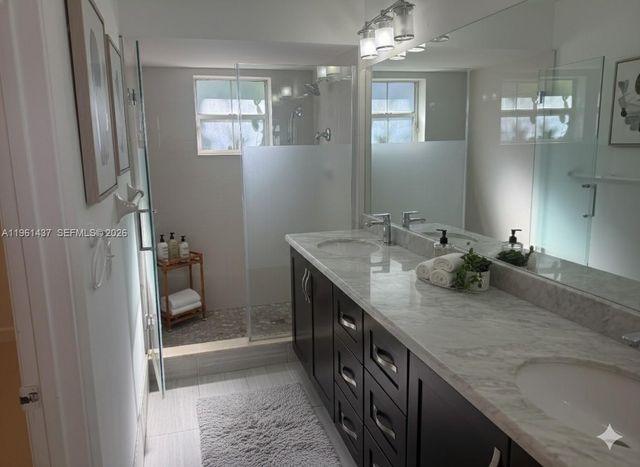 5753 NW 98th Ave, Doral, FL 33178