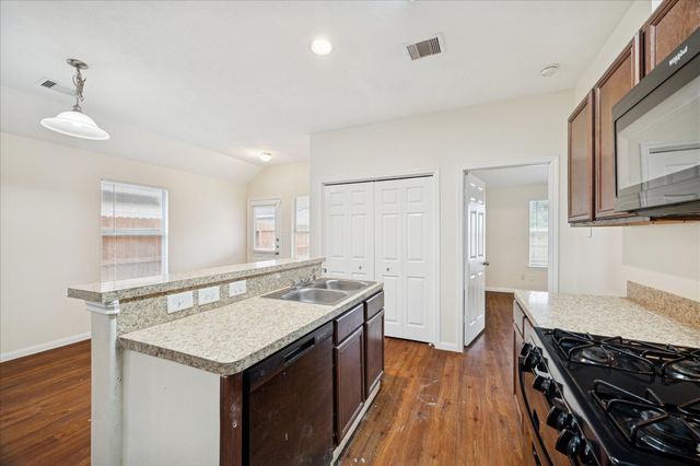 1223 Gibson Crossing Way, Houston, TX 77067