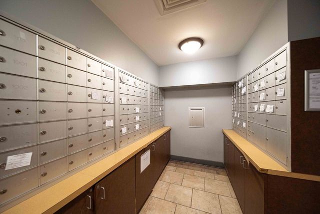 6030 N Sheridan Road 2011, Chicago, IL 60660