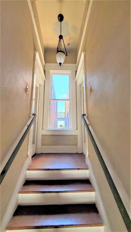 109 NW 20th Street 201, Fort Worth, TX 76164