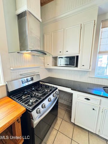 306 S Rankin Street, Natchez, MS 39120