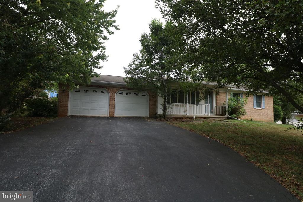 6 MALLARD LN, Keedysville, MD 21756