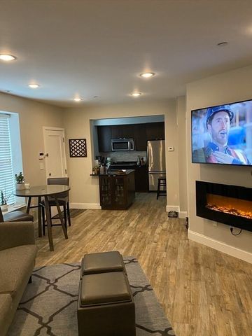 44 Snow Hill St 1, Boston, MA 02111