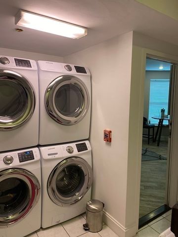 44 Snow Hill St 1, Boston, MA 02111