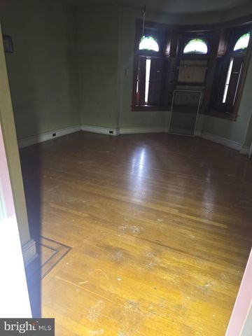 2721 N CALVERT ST, Baltimore, MD 21218