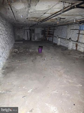 2721 N CALVERT ST, Baltimore, MD 21218