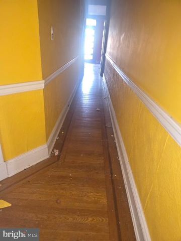 2721 N CALVERT ST, Baltimore, MD 21218