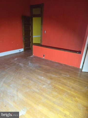 2721 N CALVERT ST, Baltimore, MD 21218