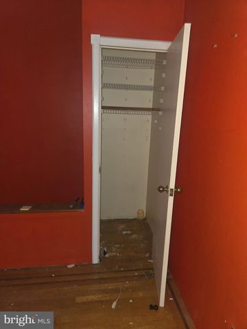 2721 N CALVERT ST, Baltimore, MD 21218