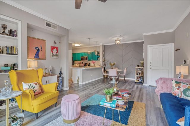 2111 Welch Street B201, Houston, TX 77019