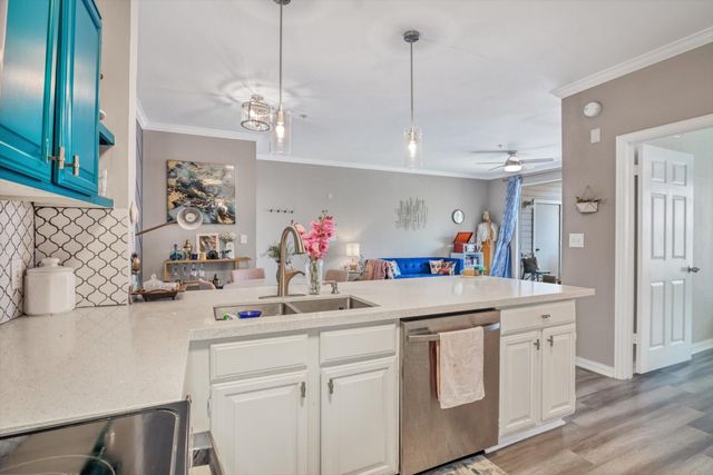 2111 Welch Street B201, Houston, TX 77019