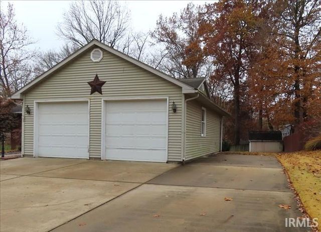 1406 WESTWOOD HILLS Drive, Evansville, IN 47720