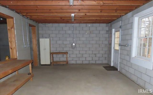 1406 WESTWOOD HILLS Drive, Evansville, IN 47720