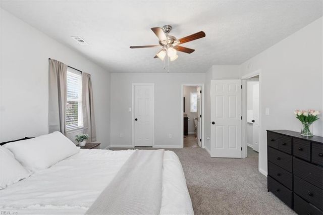 934 Elton Hall CIR, Newport News, VA 23608