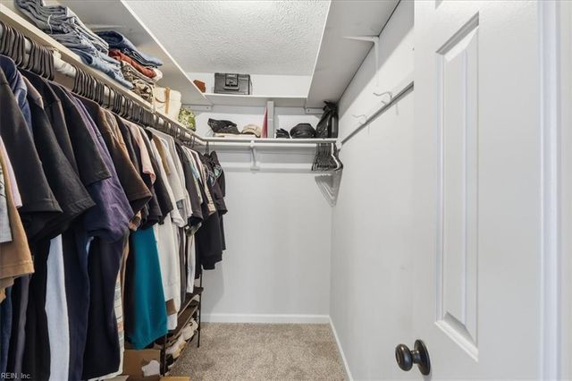 934 Elton Hall CIR, Newport News, VA 23608