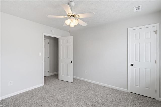 934 Elton Hall CIR, Newport News, VA 23608