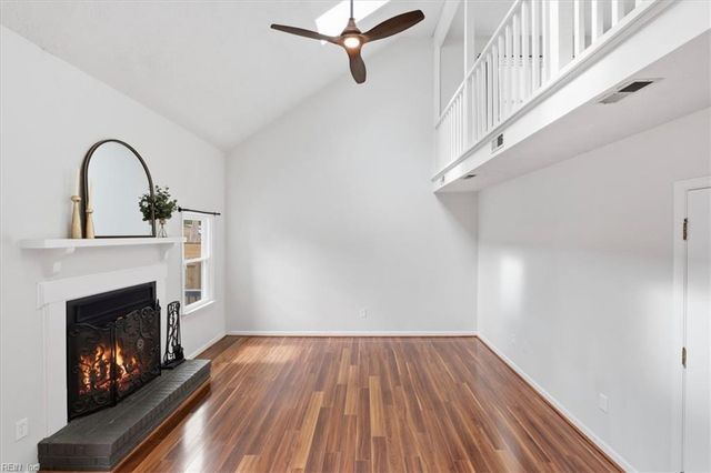 934 Elton Hall CIR, Newport News, VA 23608