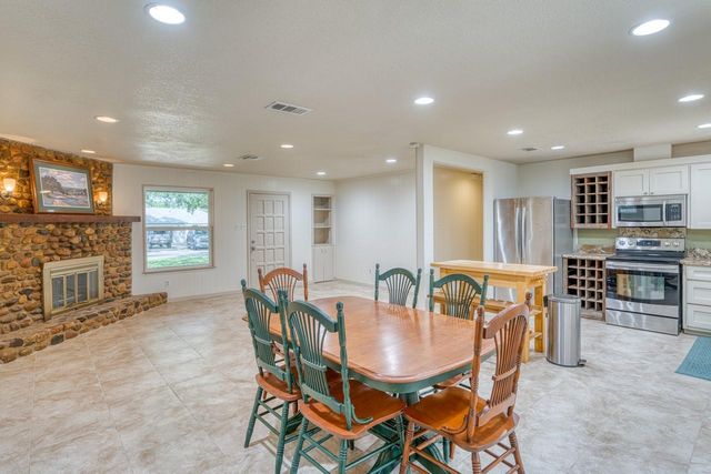 109 Flamingo CIR, Highland Haven, TX 78654