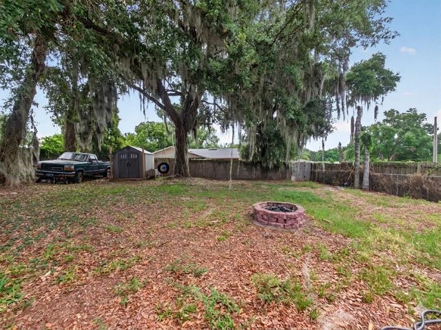 406 S 12TH STREET, Leesburg, FL 34748