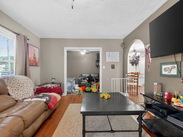 406 S 12TH STREET, Leesburg, FL 34748