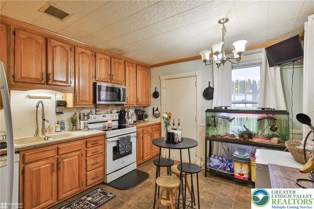 4539 Main Street, Whitehall Twp, PA 18052