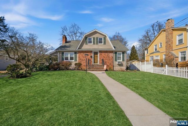 66 Legion Place, Closter, NJ 07624