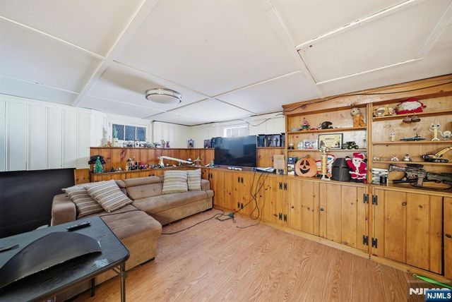 66 Legion Place, Closter, NJ 07624