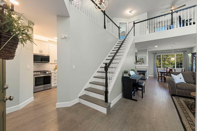 32102 Millard Circle 2, Warrenville, IL 60555