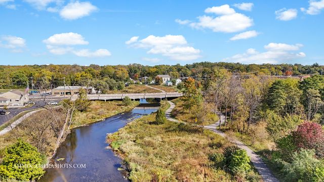32102 Millard Circle 2, Warrenville, IL 60555