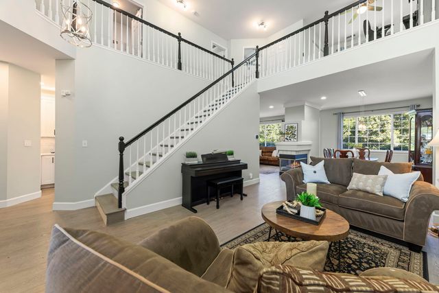 32102 Millard Circle 2, Warrenville, IL 60555