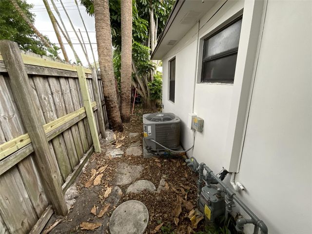 325 Conniston Road, West Palm Beach, FL 33405