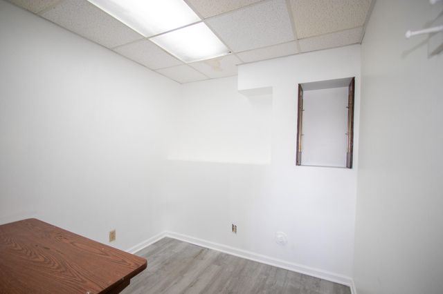 184 S 200 W, Valparaiso, IN 46385