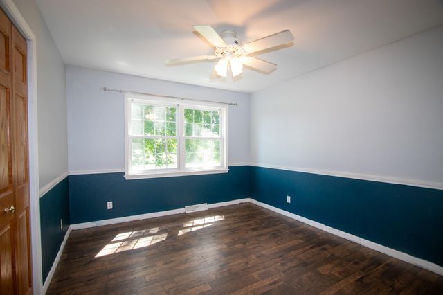 184 S 200 W, Valparaiso, IN 46385