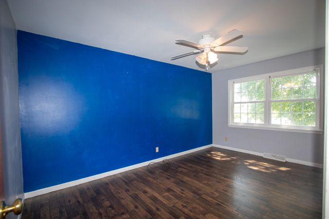 184 S 200 W, Valparaiso, IN 46385