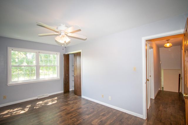 184 S 200 W, Valparaiso, IN 46385