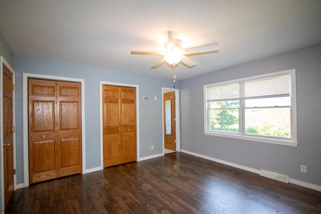 184 S 200 W, Valparaiso, IN 46385
