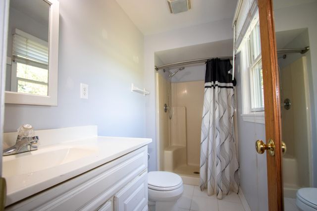184 S 200 W, Valparaiso, IN 46385