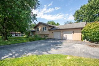 184 S 200 W, Valparaiso, IN 46385