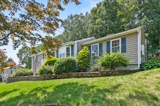 4 Chestnut Drive, Webster, MA 01570