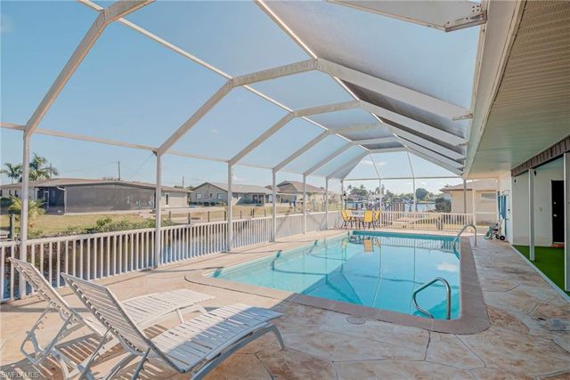 4556 Vinewood CIR, North Fort Myers, FL 33903