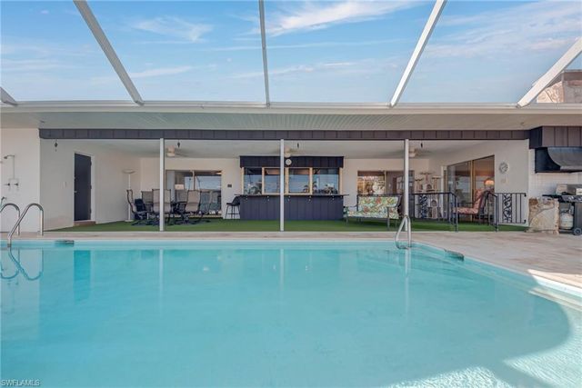 4556 Vinewood CIR, North Fort Myers, FL 33903