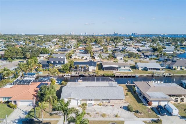 4556 Vinewood CIR, North Fort Myers, FL 33903