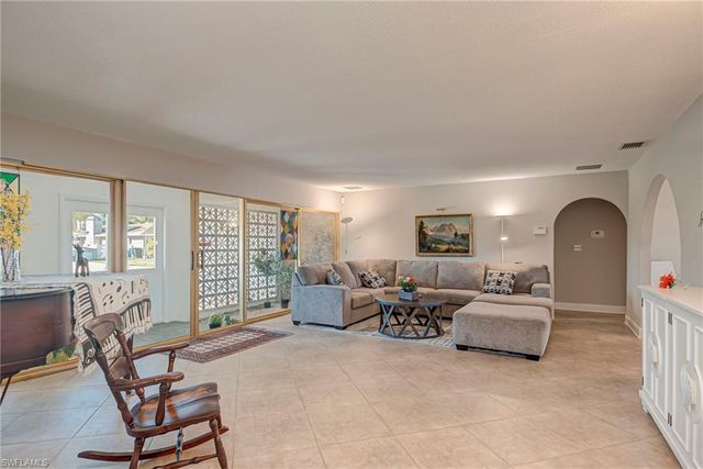 4556 Vinewood CIR, North Fort Myers, FL 33903