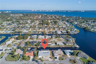 4556 Vinewood CIR, North Fort Myers, FL 33903