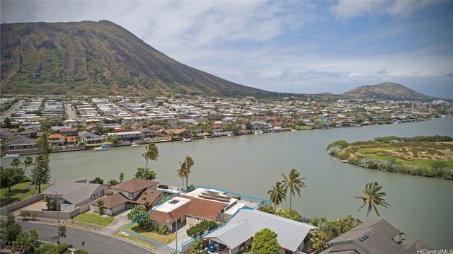 6977 Niumalu Loop, Honolulu, HI 96825