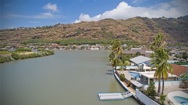 6977 Niumalu Loop, Honolulu, HI 96825